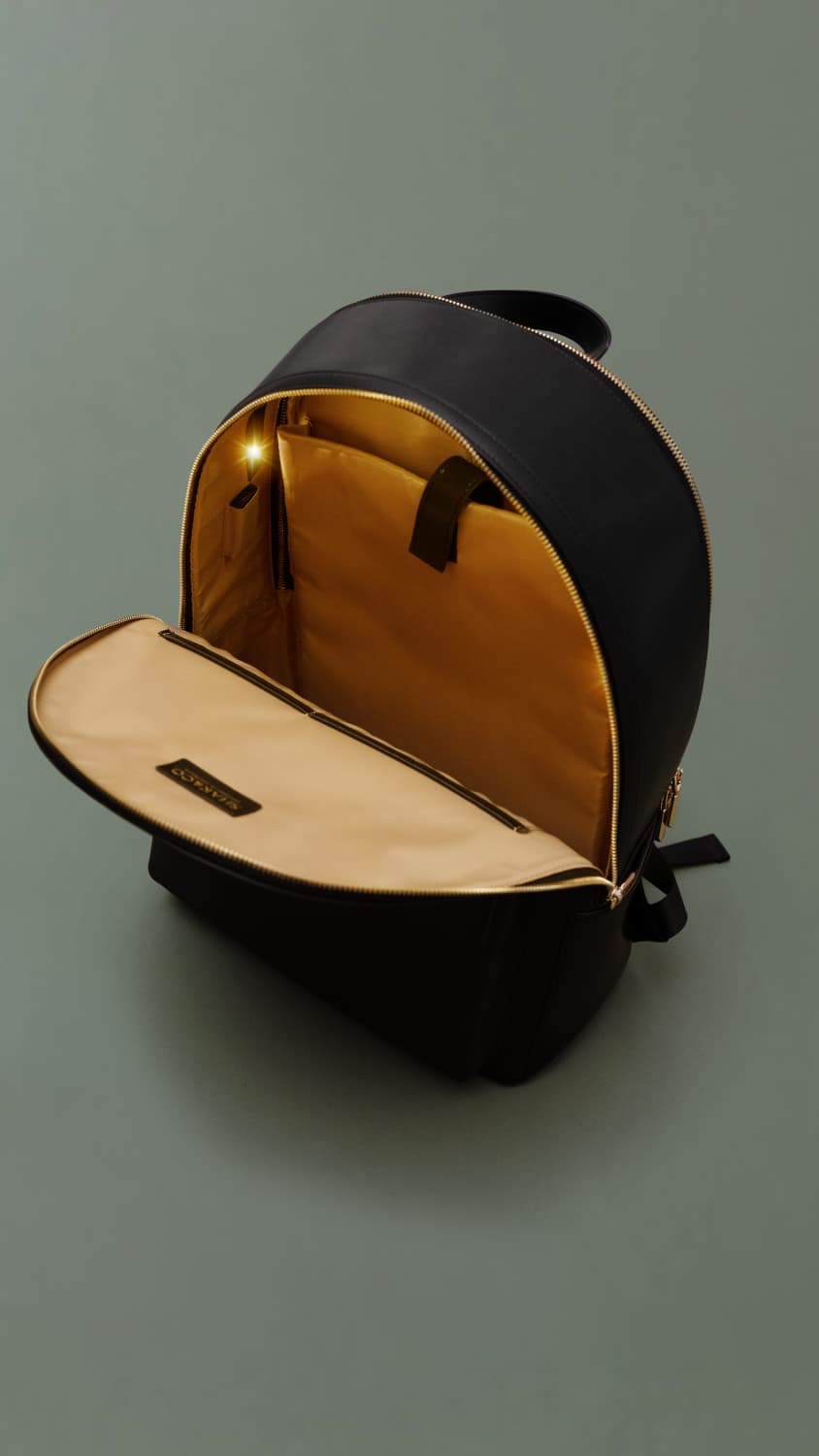 The Adventurer - Black