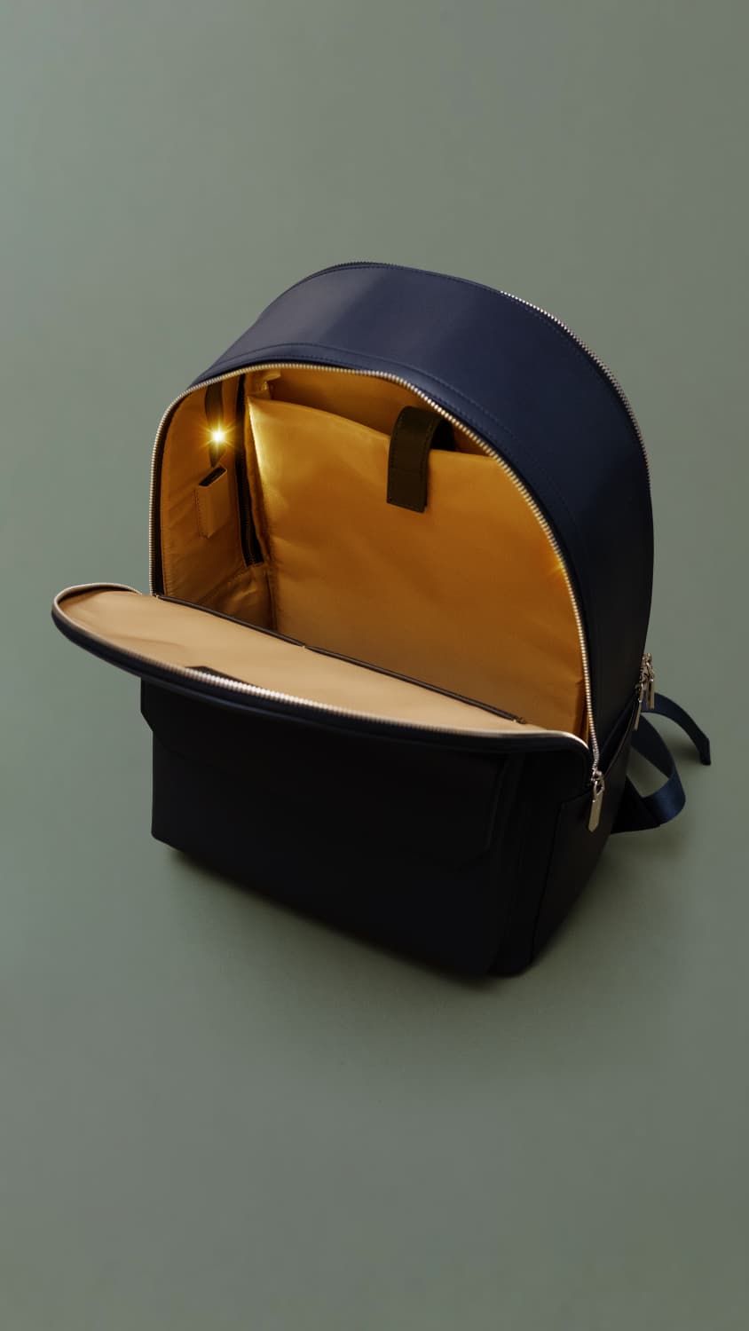 The Adventurer - Navy